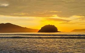 Apartamento Praia Maranduba Sapê